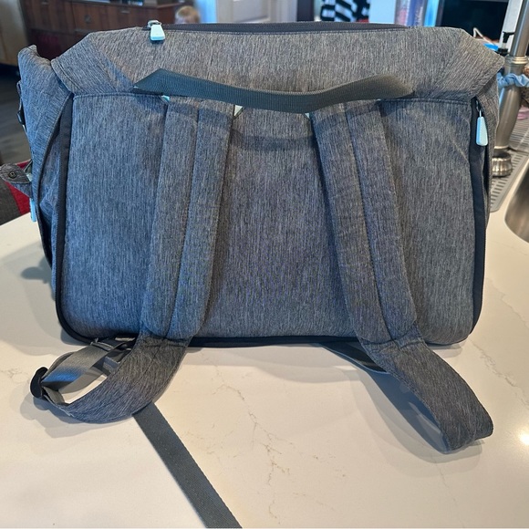 Hie Grovia v. 1 Diaper Bag in Gray/Blue + Pink Changing Pad/Case for Wipes - Picture 12 of 16